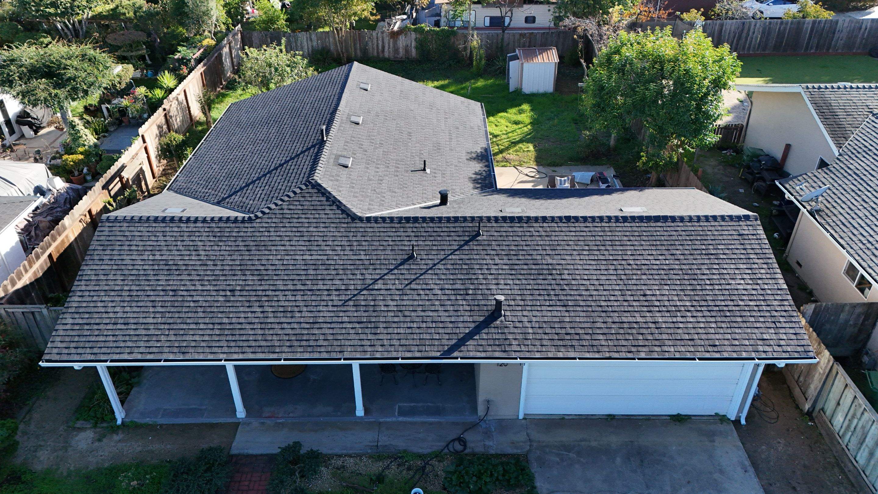 Full roofline panoramic GAF Timberline HDZ Corralitos installation complete